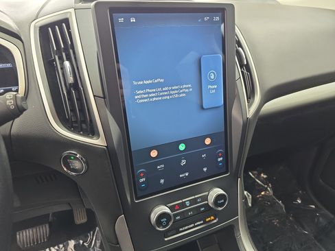 Used 2021 Ford Edge SE w/ Cargo Accessory Package image 19