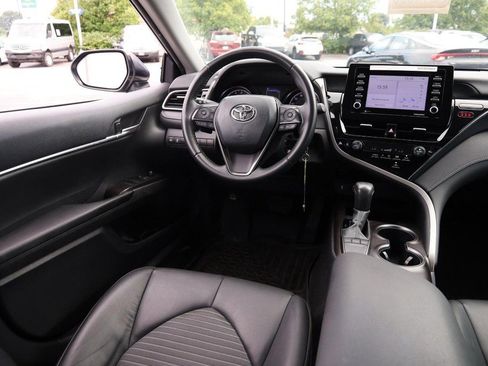 Used 2024 Toyota Camry SE FWD image 23