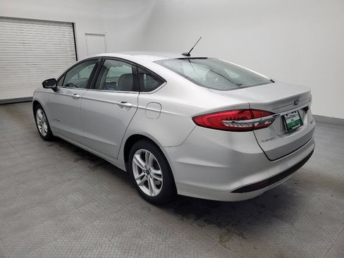 Used 2018 Ford Fusion S image 3