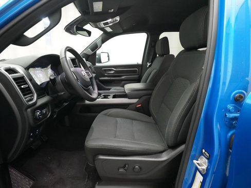 Used 2025 RAM 1500 Big Horn AWD/4WD image 7