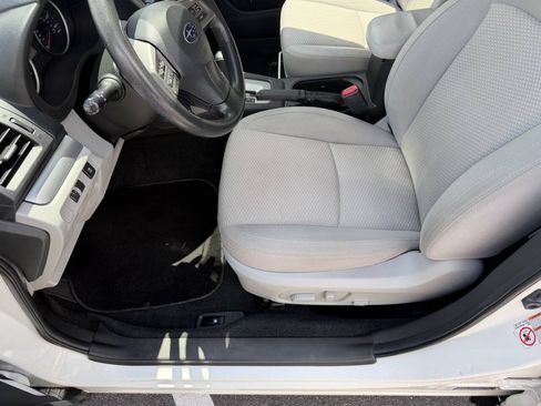 Used 2014 Subaru Forester 2.5i Premium AWD/4WD image 27