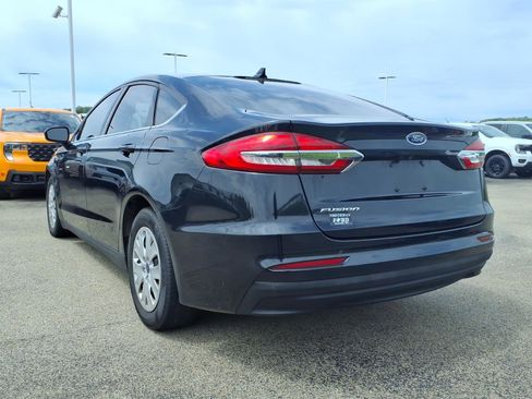 Used 2020 Ford Fusion S FWD image 4