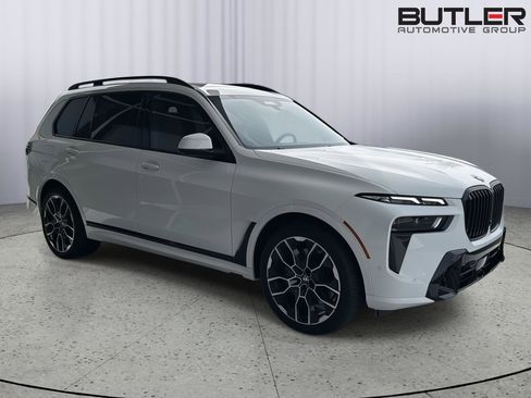 Used 2024 BMW X7 xDrive40i image 5