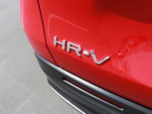 Used 2025 Honda HR-V Sport image 6