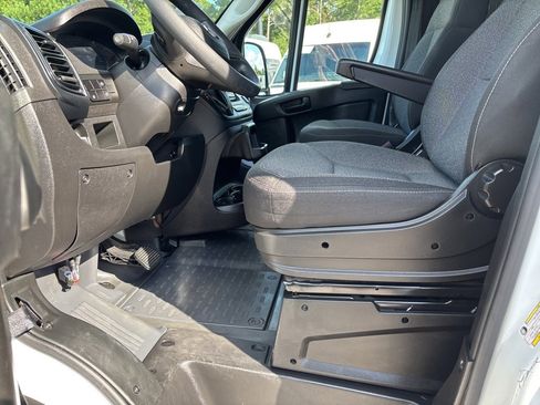 Used 2023 RAM ProMaster 2500 w/ Driver Convenience Group image 45