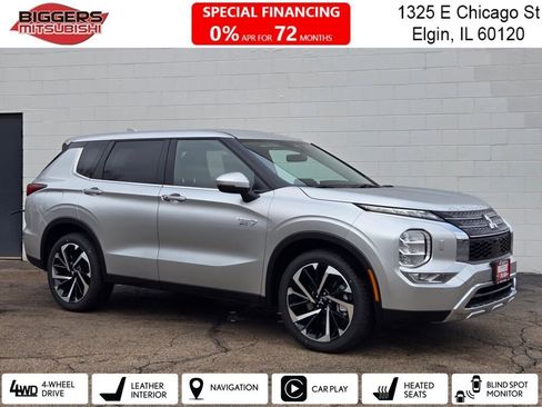 New 2025 Mitsubishi Outlander SE image 1