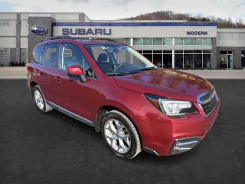 Used 2017 Subaru Forester 2.5i Touring image 3