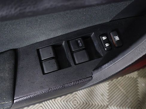 Used 2019 Toyota Corolla LE image 31