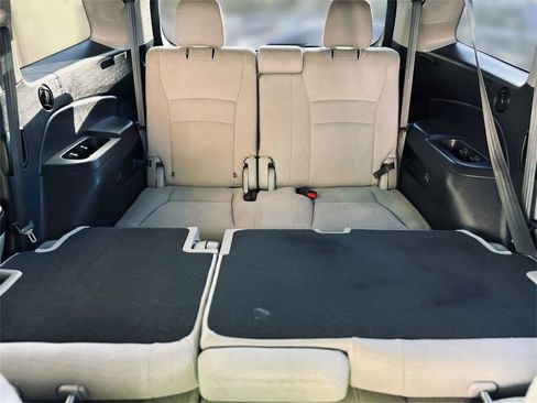 Used 2016 Honda Pilot LX image 9
