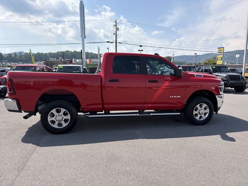 Used 2026 RAM 2500 Big Horn AWD/4WD image 5