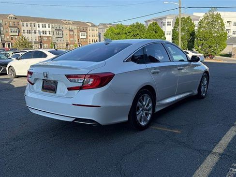 Used 2018 Honda Accord LX image 11