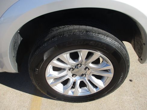 Used 2014 RAM 1500 Laramie Longhorn w/ Convenience Group image 9