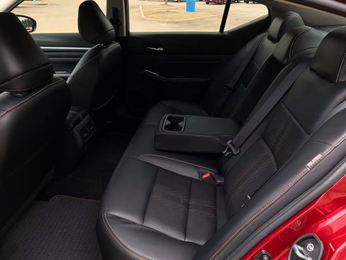 Used 2023 Nissan Altima 2.0 SR image 29