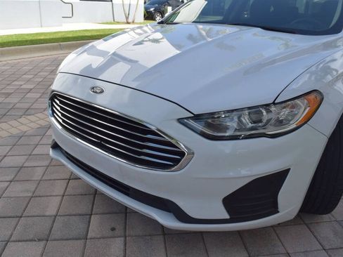 Used 2020 Ford Fusion SE FWD image 9