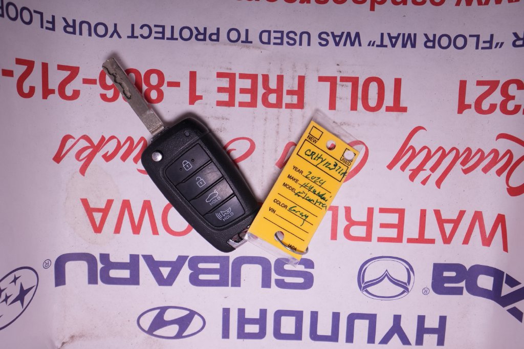 Used 2024 Hyundai Elantra SE FWD image 33