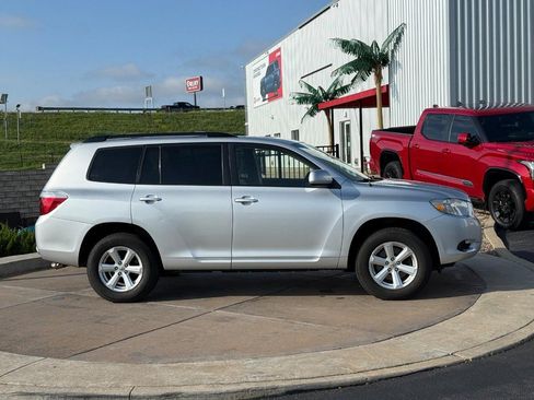 Used 2008 Toyota Highlander 4WD image 2