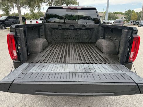 Used 2021 GMC Sierra 1500 Denali w/ Denali Ultimate Package AWD/4WD image 11
