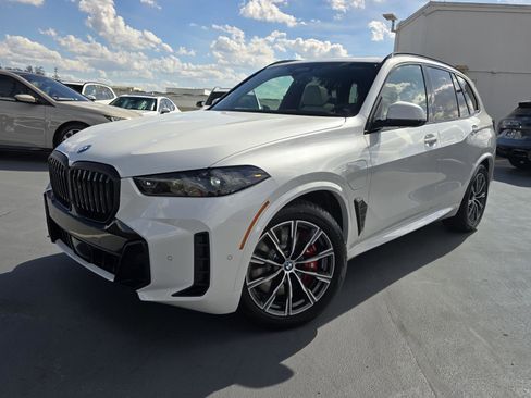 New 2026 BMW X5 xDrive50e w/ Executive Package image 29