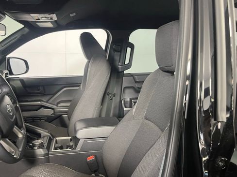 Used 2025 Toyota 4Runner SR5 image 19