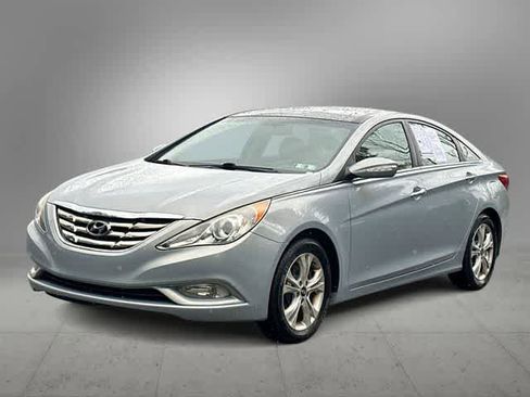 Used 2012 Hyundai Sonata Limited w/ Navigation Pkg FWD image 1