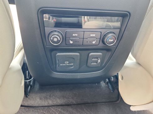 Certified 2024 Buick Enclave Avenir w/ Avenir Technology Package image 13