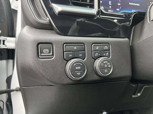 Used 2025 Chevrolet Silverado 2500 LT w/ All Star Edition AWD/4WD image 14