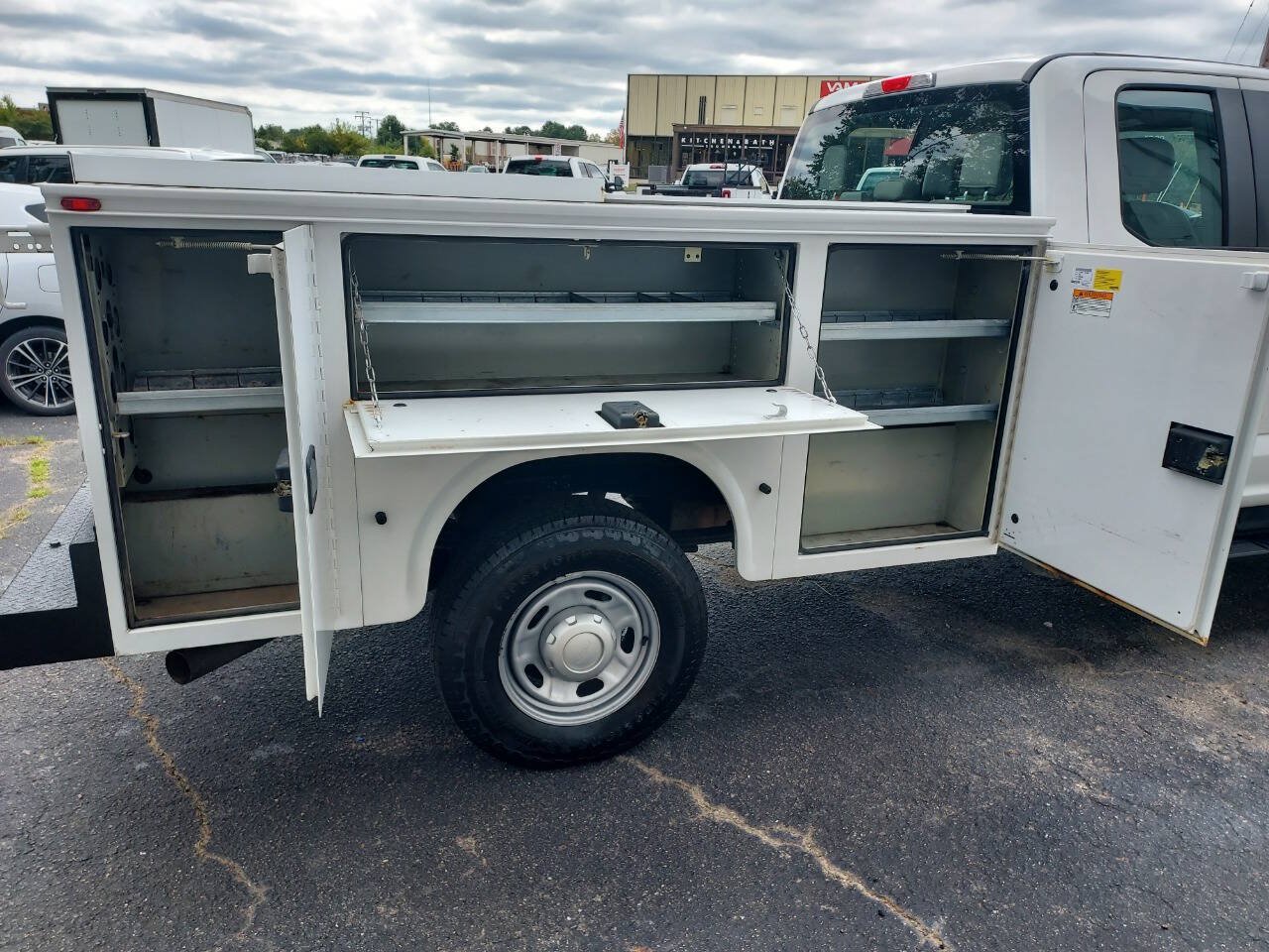 Used 2018 Ford F250 XL AWD/4WD image 10