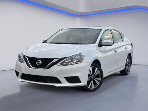 Used 2019 Nissan Sentra SV w/ Special Edition Package image 2