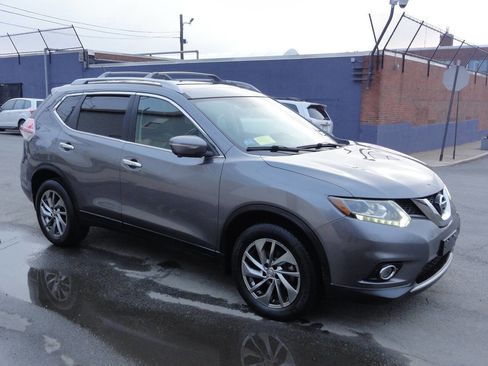 Used 2015 Nissan Rogue SL w/ SL Premium Package image 30