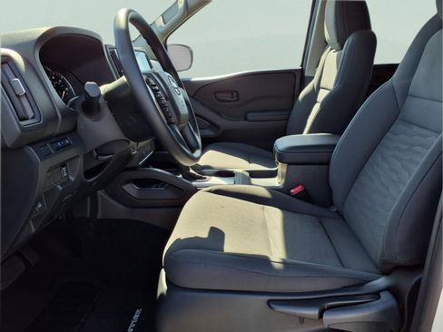 New 2026 Nissan Frontier S image 9