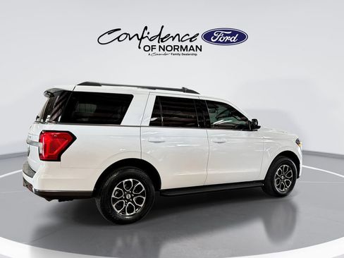 Used 2022 Ford Expedition XLT AWD/4WD image 9