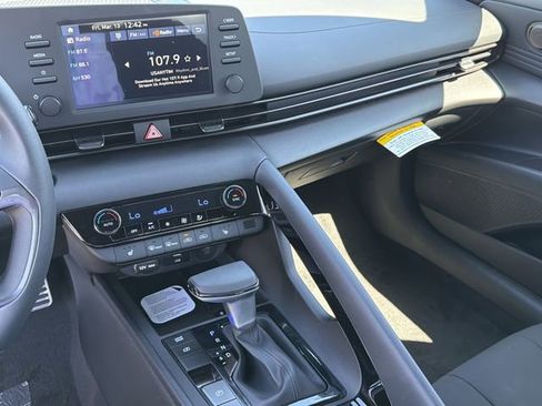 New 2026 Hyundai Elantra SEL Sport image 27