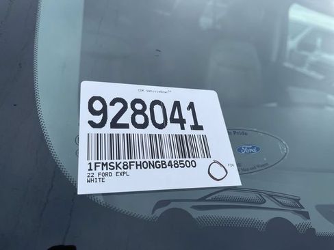 Certified 2022 Ford Explorer Limited w/ Equipment Group 301A AWD/4WD image 26