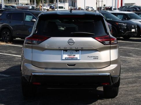 Certified 2024 Nissan Rogue Platinum w/ Platinum Premium Package AWD/4WD image 8