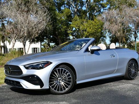Used 2024 Mercedes-Benz CLE 450 4MATIC Cabriolet image 21