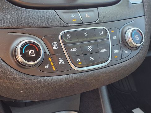 Used 2024 Chevrolet Malibu LT image 9