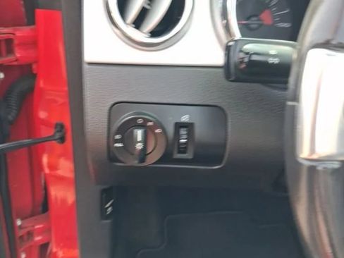 Used 2008 Ford Mustang GT RWD image 25