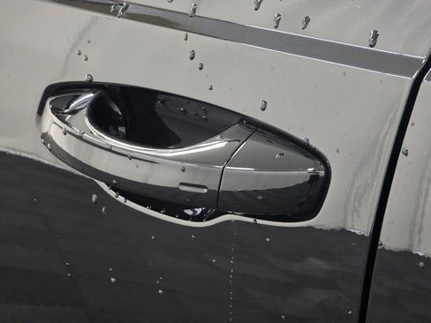 New 2025 Audi Q3 2.0T Premium image 21