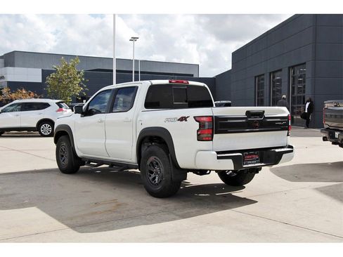 New 2026 Nissan Frontier PRO-4X w/ Pro-4x Convenience Package image 4