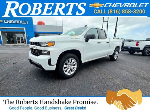 Used 2022 Chevrolet Silverado 1500 Custom AWD/4WD image 1