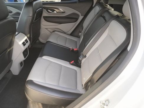 Used 2018 GMC Terrain SLT image 12