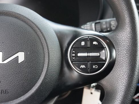 Used 2023 Kia Soul LX FWD image 32