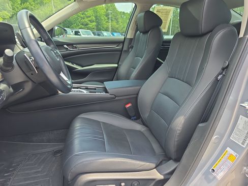 Used 2021 Honda Accord Touring image 14
