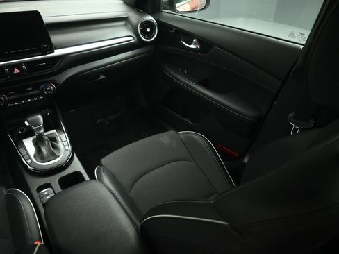 Certified 2022 Kia Forte GT-Line w/ GT-Line Premium Package FWD image 45