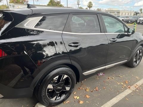 Used 2026 Kia Sportage LX FWD image 7