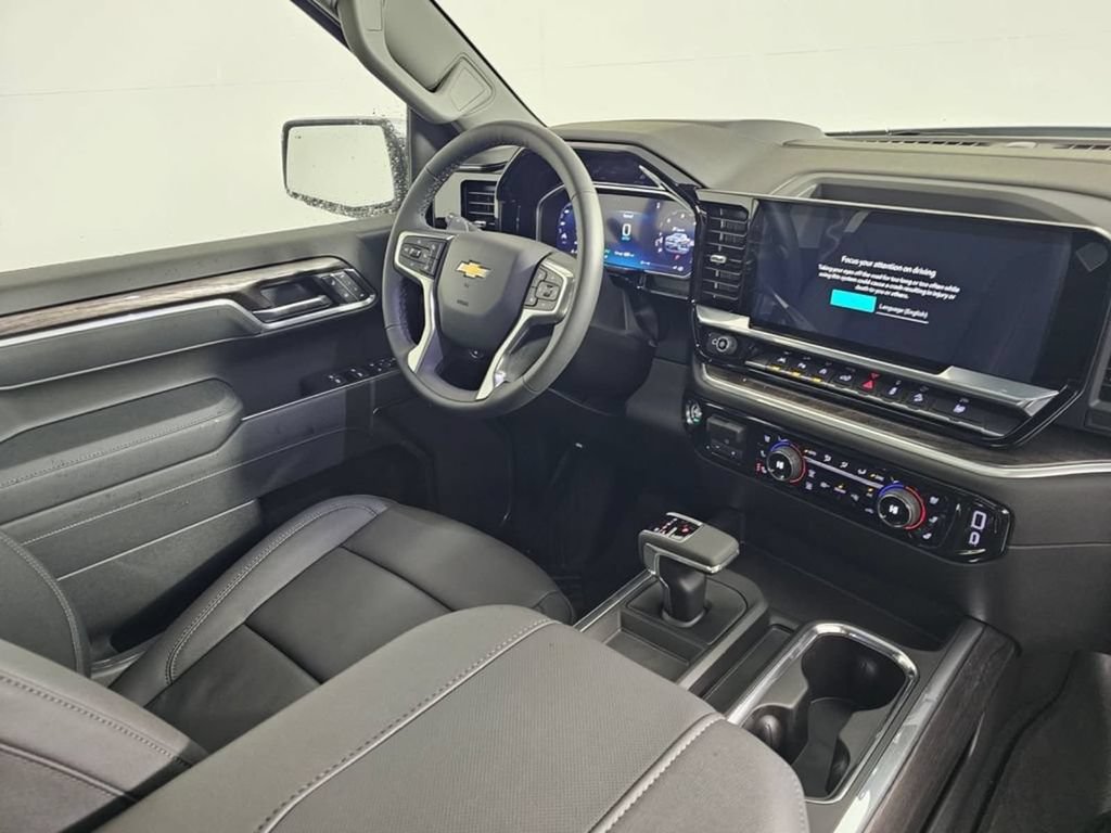 Used 2026 Chevrolet Silverado 1500 LTZ AWD/4WD image 13