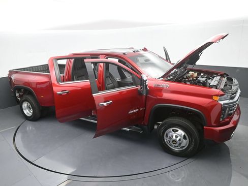 Used 2023 Chevrolet Silverado 3500 High Country AWD/4WD image 92
