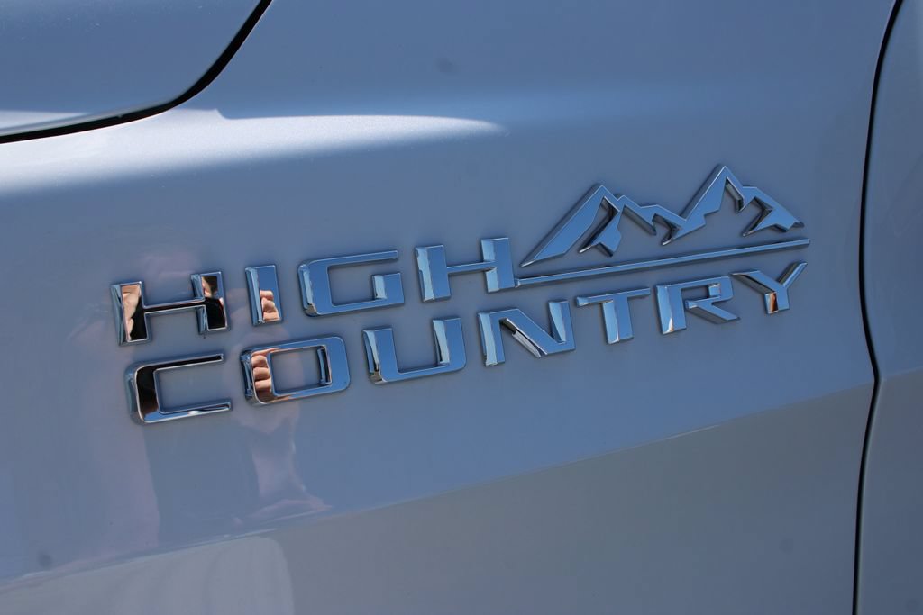 New 2026 Chevrolet Tahoe High Country w/ Sun And Tow Package AWD/4WD image 21