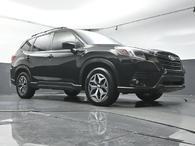 Used 2024 Subaru Forester Premium AWD/4WD image 32