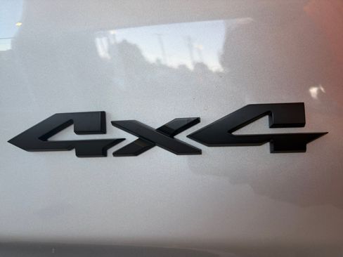 New 2026 RAM 1500 Laramie w/ Night Edition AWD/4WD image 34